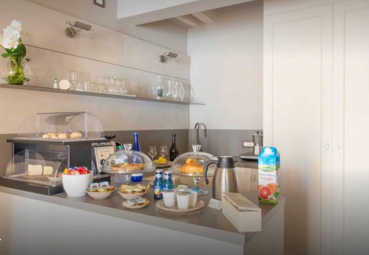 Bed and Breakfast Accademia 21 Мантуя Экстерьер фото